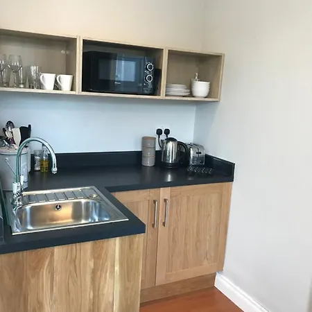 Bed & Breakfast Riverbank House