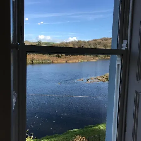 Riverbank House Bed & Breakfast Innishannon