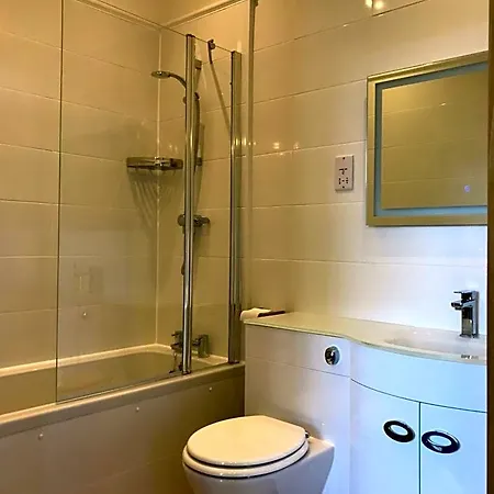 Frühstückspension Riverbank House 4*